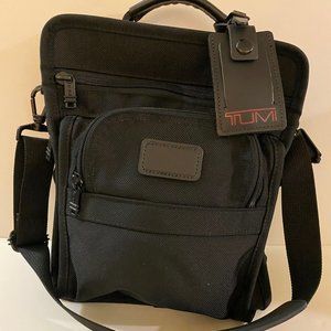 TUMI European Travel Tote 213D Black Ballistic Nylon w/ Shoulder Strap 13"x11"x4